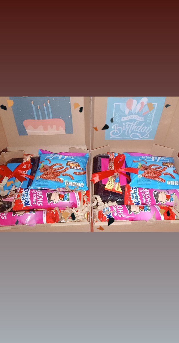 Paket snackbox / giftbox Hmm 1
harga hanya 40k ajaa!!
yuk kirim untuk orang spesialmu

yakinn gamau orderr??
oiya free kartu ucapan &amp; free bubble wrap untuk pengiriman luar kota ya:)))