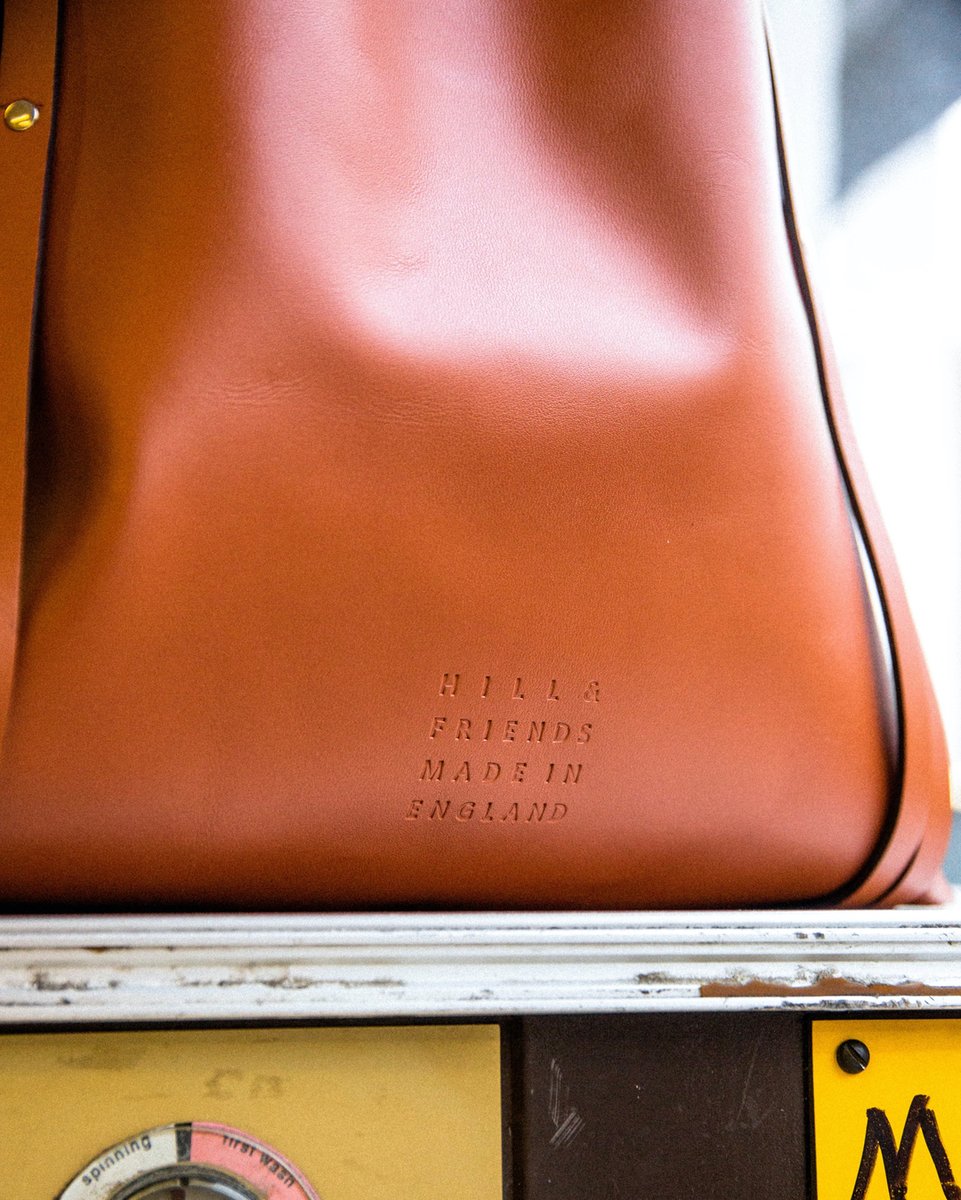 hillandfriends's tweet photo. Proudly Made In England #LuxuryMadeLocally #ShopLocal #HappyFactory https://t.co/S0tKi4BSBc