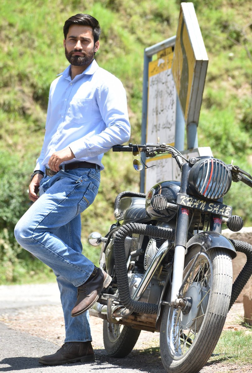 RahoofKhan4u's tweet photo. Riding bullet is my passion.
#bulletrider
#photography https://t.co/3ENAHWvQRV