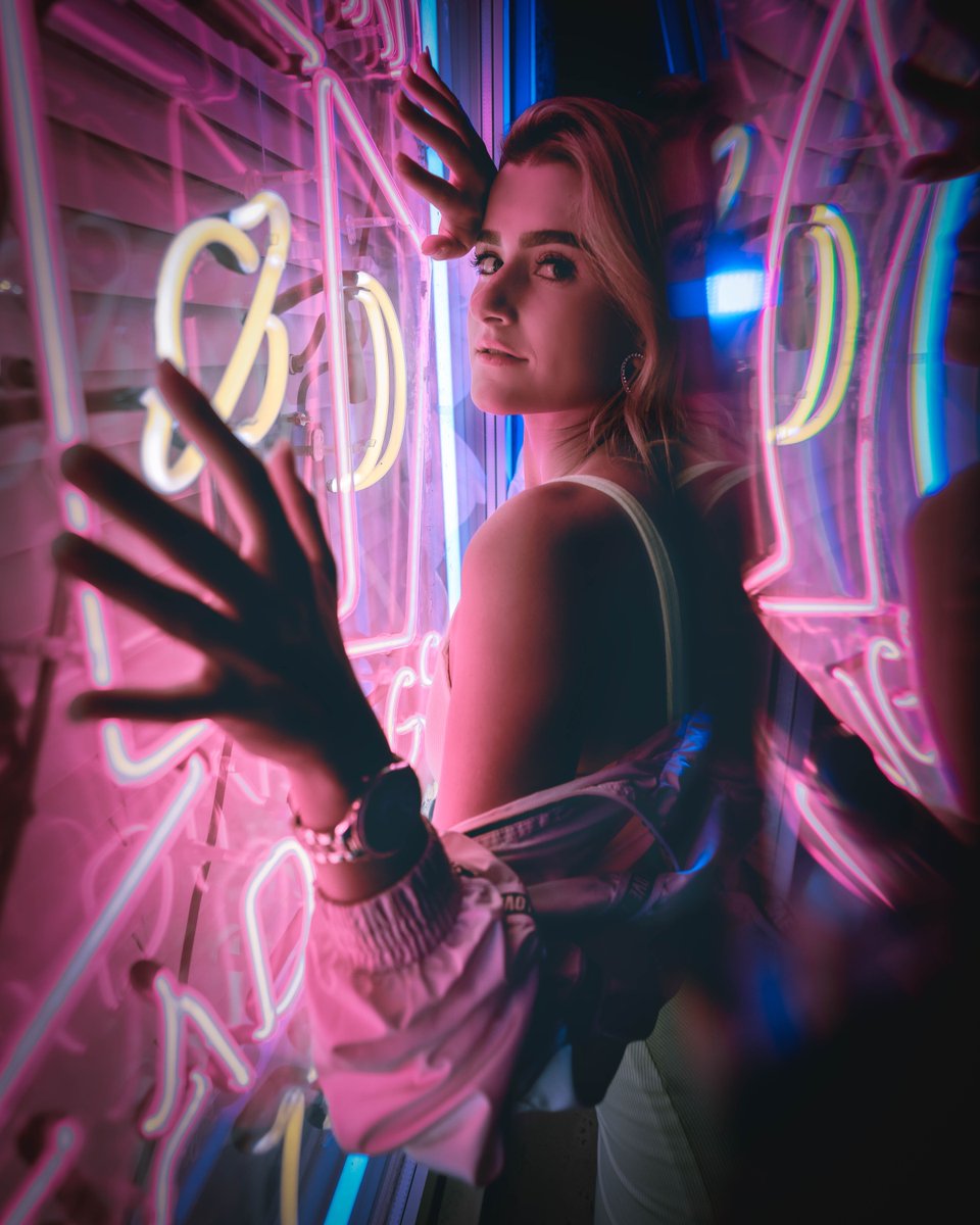 sandmarc's tweet image. “It’s one thing to make a picture of what a person looks like, it’s another thing to make a portrait of who they are.” — Paul Caponigro
Shot by @visual_palette
Gear used: SANDMARC Prolight RGB
#lightsetup #sandmarc #SonyAlpha