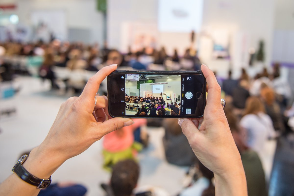 analyticaFair's tweet photo. Stay tuned with our social media channels 📱 Please follow analytica besides Twitter on 
👉 LinkedIn https://t.co/5eROpxx0QG
👉 Facebook (German language) https://t.co/TfU5iGl2Cu
👉 YouTube https://t.co/m4z78bWGDD
#analyticavirtual #analytica2020 #analysis #labtech #biotech https://t.co/LO7cy7sf2S