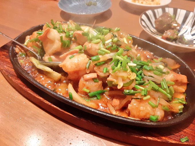 Twitterで人気のイラストランキング Buhitter 全体 10 14 11 00