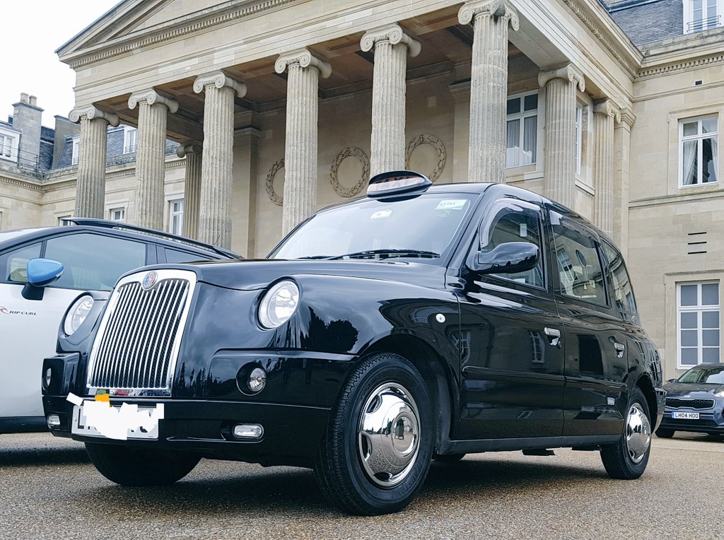 thelondoncabco's tweet photo. Working with a #TV #production co on cast&crew transport.They want to use #london #taxi #blackcabs #cab as #unitcar The only vehicles with purpose built screens allowing #covid safe seating. Can we help your production? Costs nothing to contact us to see how we can help you https://t.co/2EC8qFDSpQ