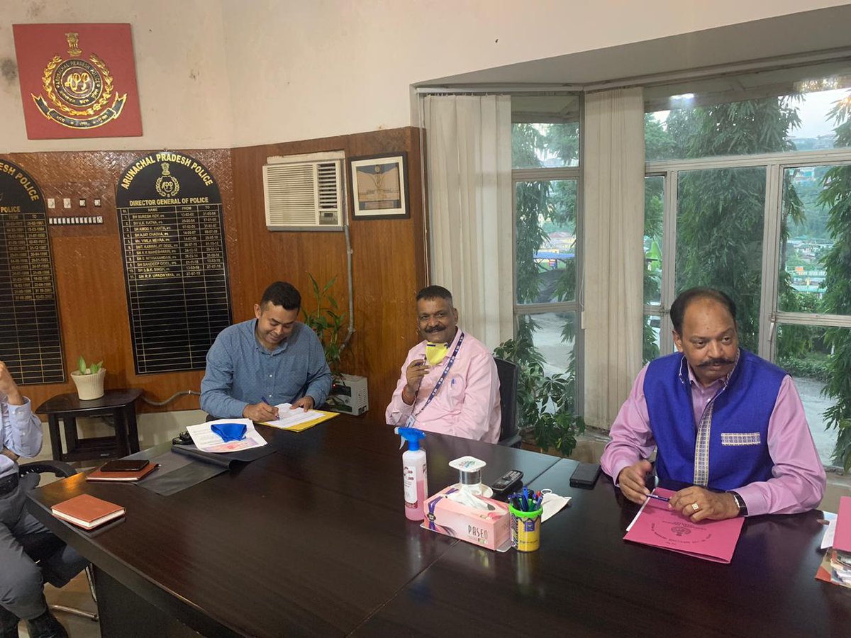 ArunachalPolice's tweet photo. 1 of 2
@ArunachalPolice and @TheOfficialSBI signed a MoU today.
Police Salary Package accounts can avail Zero balance, Zero maintenance (ATM cards), free of cost ATM transaction from any ATM, Zero Demand Draft fee, Accidental death benefits of upto 30 lakhs....
@ArunachalCMO https://t.co/gXUfZ3XykW