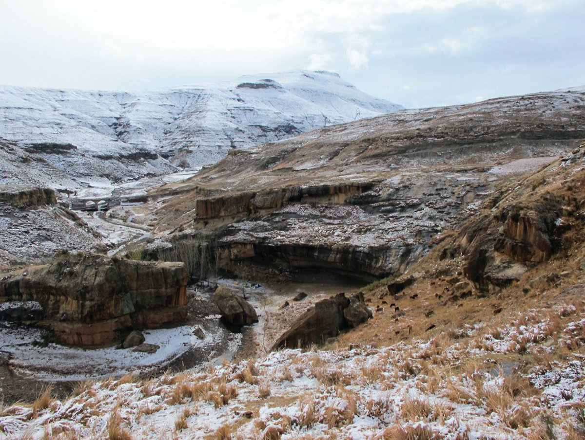 While aquatic resource exploitation was a ‘fallback’ option for some of Lesotho's highland hunter-gatherers, there is considerable variability sciencedirect.com/science/articl…