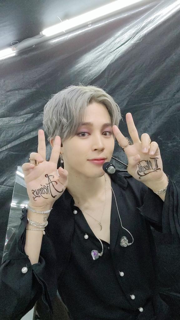 정말 정말 행복한 시간을 함께 해주신 ❤️ 모든 아미여러분들께 감사의 인사를 전합니다.. 사랑하고 또 사랑합니다!!