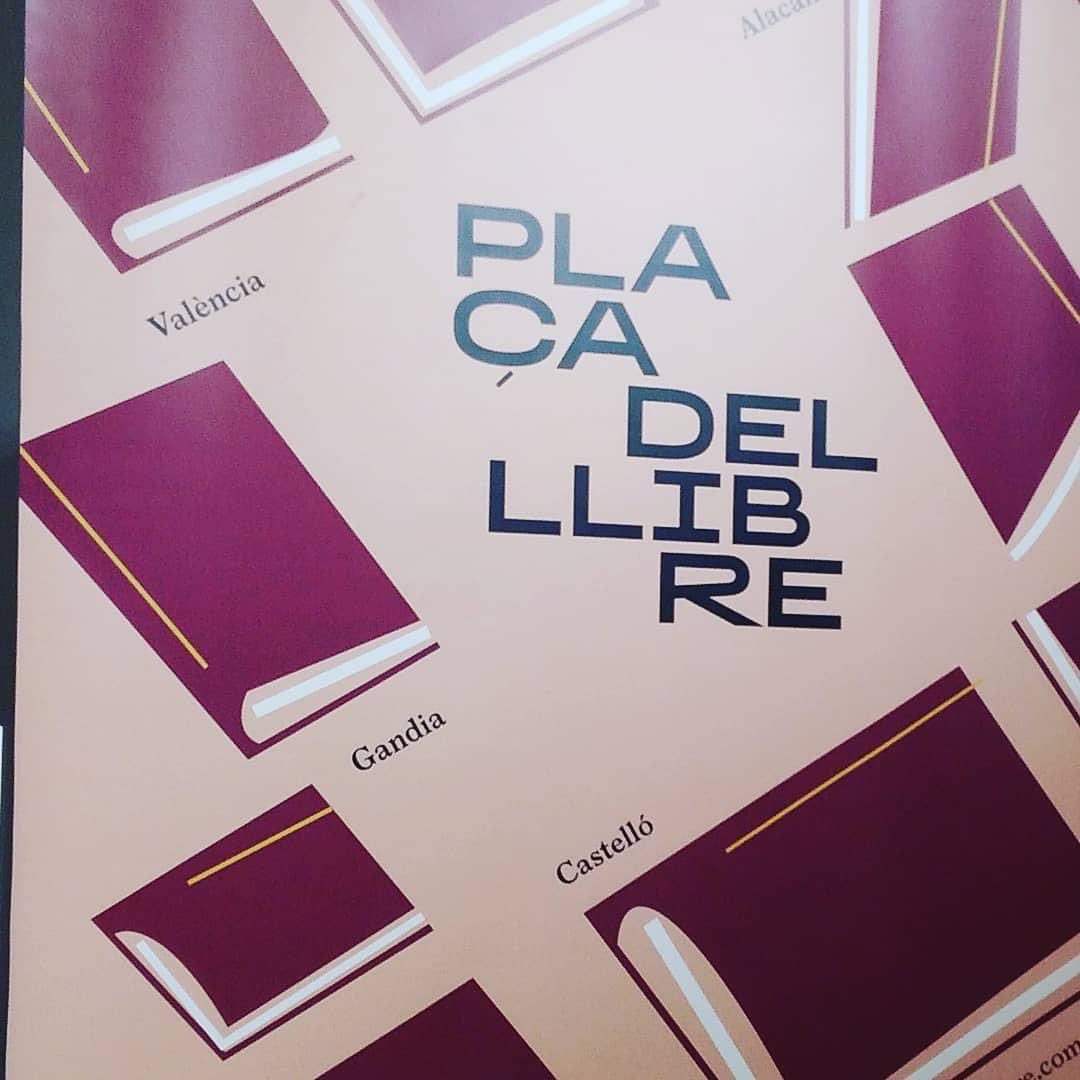 Farem la Plaça del llibre de Castelló amb esforç, amb treball i amb il·lusió però necessitem que ens acompanyeu. Inaugurem el 15 d’octubre a la Plaça Santa Clara. Ens ajudeu a difondre? Tornem. @aepv_editors <a href="/FundacioFull/">Fundació FULL</a>