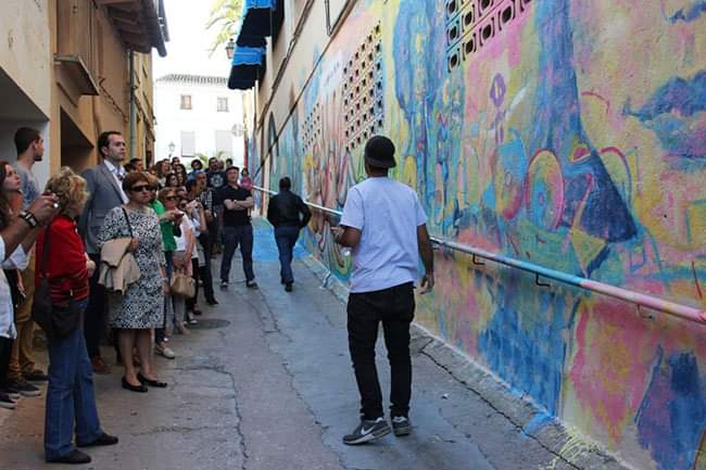 dturisme's tweet photo. Recorre #Cheste en una #visita diferente, viendo los nuevos 11 #murales de #arteurbano del #Festival Internacional #Streetart #Graffitea
✅Cheste
🗓25 Oct
⏰Turnos de 9 a 12:30h
🎟RESERVA 661732212
#graffiti #muralism #graffiteaCheste #muralismo #graffiteacheste20 #chesteturismo https://t.co/pt4Jgyu6oS