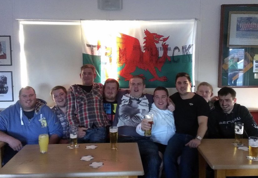 The club, committee and players would like to pass on our condolences to the family at this very sad time. 

#Donk