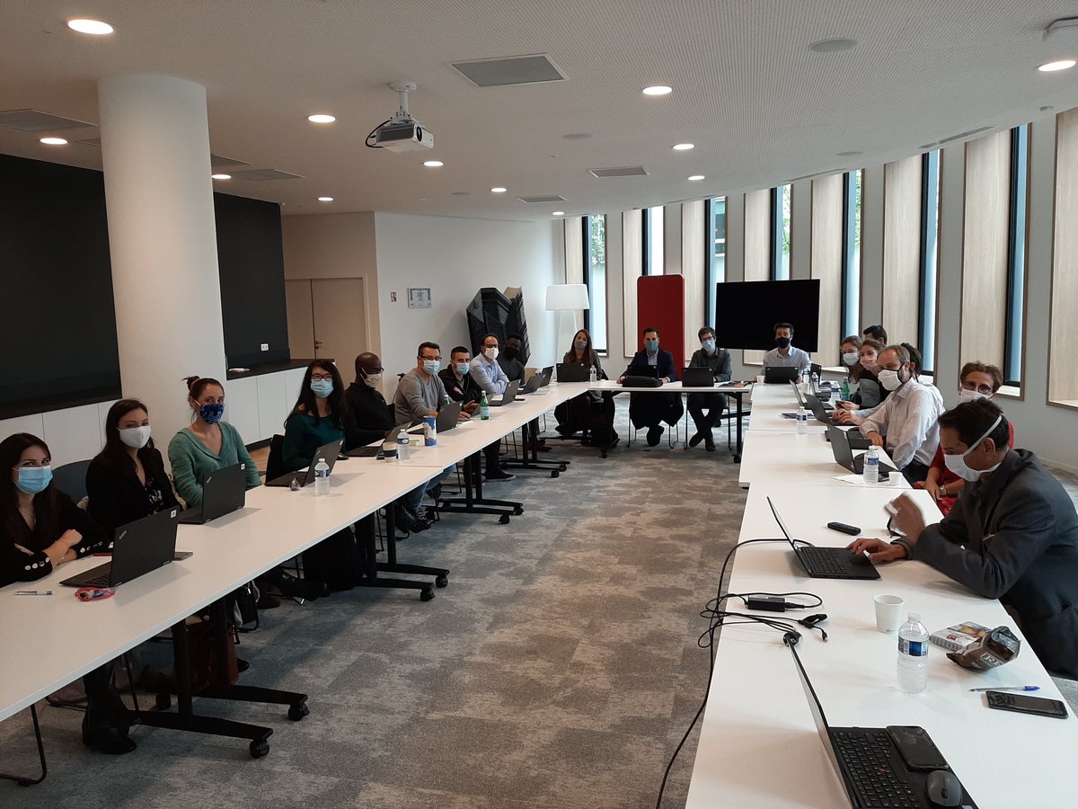SEQENSofficiel's tweet photo. Formation #LogementAccompagné chez #Seqens 
Le but 👉 transmettre à nos équipes les outils, repères &amp; réflexes sur le développement et montage de ces opérations sur un plan technique, politique, éco. et social.
🏗️🏘️ #SeqensSolidarités des logements pour tous les moments de la vie https://t.co/PLTD16TpLh