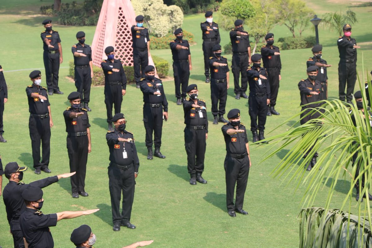 Defence_Squad_'s tweet image. Troops of NSG (National Security Guard) Taking Corona Pledge 
. 
#NSG #nsgcommandos #Unite2FightCorona
#Coronafighters #indianarmy #indianairforce #indiannavy #Jaihind