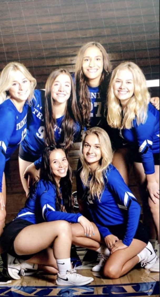 🔵 Senior Rec Tonight🔵 We are honoring our 6 seniors <a href="/emorgan_12/">Morgan E.</a> <a href="/bayleighm09/">Bayleigh McCullough</a> <a href="/MarinWilliamso7/">Marin</a> <a href="/vpoach223/">Vivian</a> <a href="/_abby_v_/">Abigail Verner</a> <a href="/victoria__ealy/">Victoria Ealy</a> for all their hard work &amp; dedication over the last 4 years! Thank you Seniors! We 💙 you!