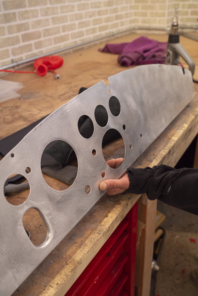 dclassauto's tweet image. A very unique AC Cobra dashboard retrimmed for @redlinecobra once again. The signed black leather has been supplied from Shelby American, making this dashboard quite special. We will do a follow up post once the dashboard and dials have been fitted.