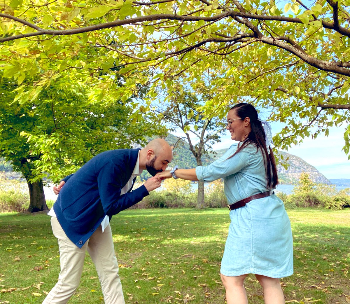cristinalacosa's tweet photo. Had an @HamiltonMusical inspired photoshoot for our engagement/wedding pix 😍 

#SkysTheLimit #Hamilton #Eliiiza https://t.co/MwC7rbRf33