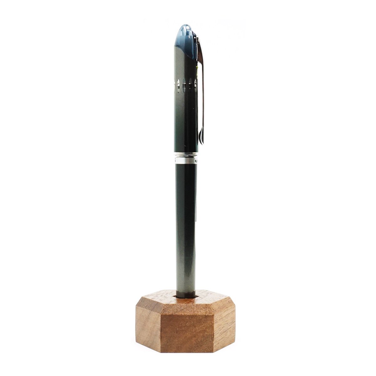 FennecGear's tweet photo. Available in Walnut or Cherry, our Wooden Pen Stand is designed to specifically accommodate the Fennec Gear Brass Pen while still compatible with most other pens.

Available now (use link in bio)!

#pen #officegear #modernoffice #officespace #minimalist #minimaloffice https://t.co/xjuBymp7U5