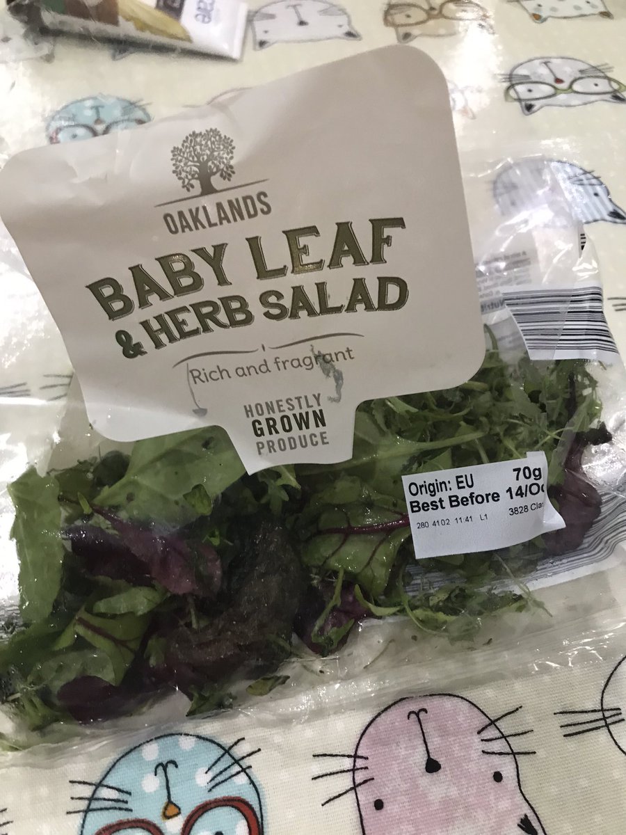 gembell1977's tweet photo. Excuse me @LidlGB but what in the world is this at the bottom of my bag of half eaten baby leaf salad 🥗 🤮 🤢 It’s hard and heavy so not a mouldy leaf... #feelsick #addedextras #yuck https://t.co/m5KAmrqbaq