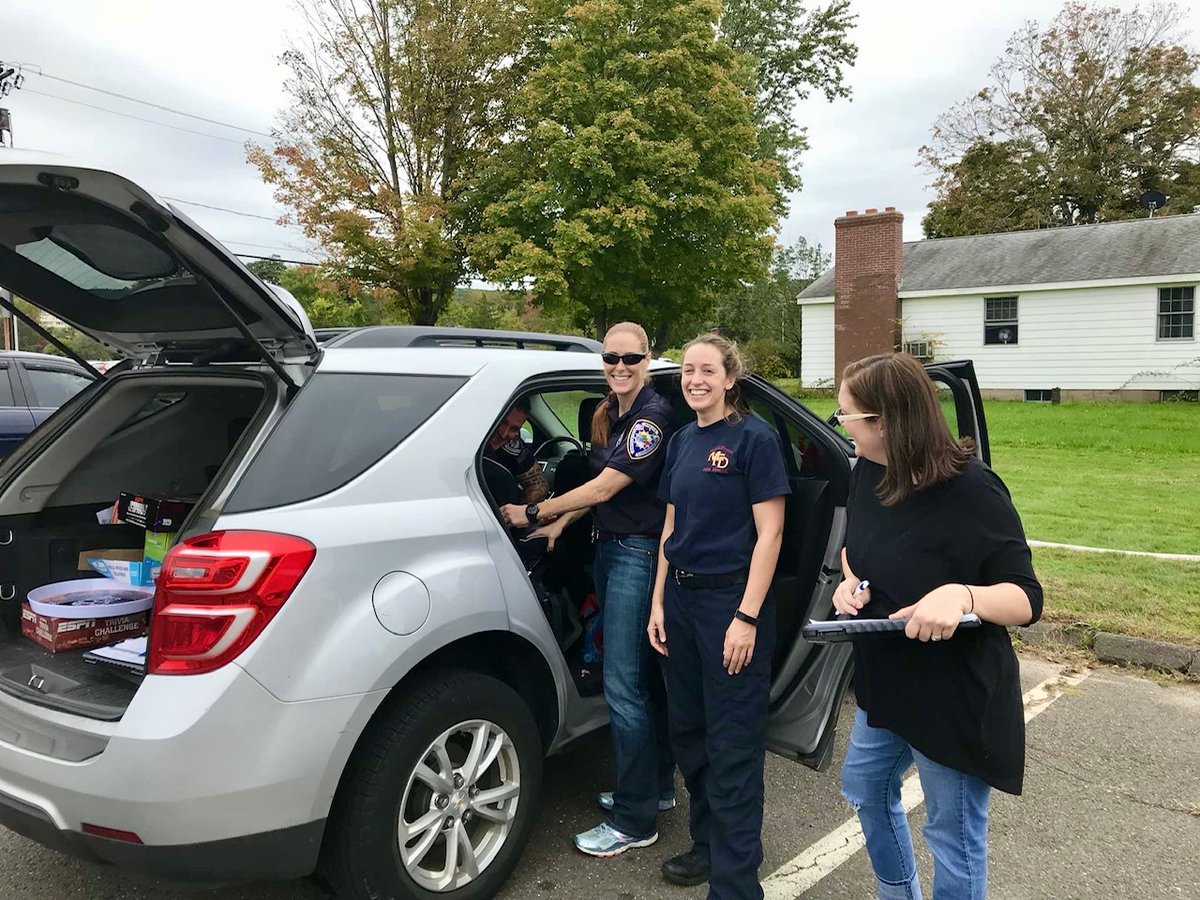 CAR SEAT CLINIC October 29th, 2020 from 11:00 to 3:00  by appointment only at the MFD 169 Cross Street in email Officer Kristen Tyrseck for appt  KTyrseck@MiddletownCTPolice.com.  COVID precautions will be taken. Please bring your car seat and car seat manual.
