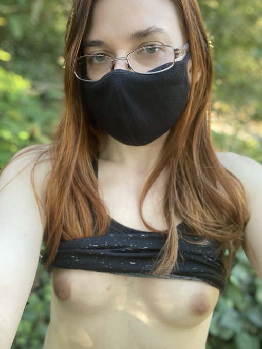 Enjoying the warm weather in Golden Gate Park🥰☀️ https://t.co/kR4q95X3vh<a href="/tag/avnawards2016"class="tags"><span>#avnawards2016</span></a><a href="/tag/avnttophygirls"class="tags"><span>#avnttophygirls</span></a>