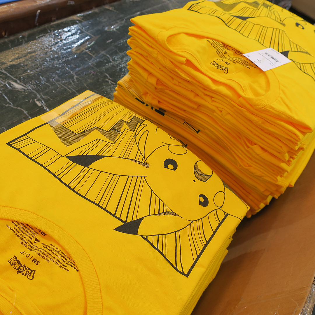 tShirtGuys's tweet photo. Pickachu order READY! 😎
#screenprinting #yellow #pickachu 
.
.
.
#pokemon #tsg #screenprint #quality #customtshirts #Design #Creative #GraphicDesign #Merchandise #SilkScreen #PrintLife #shirt #tShirtGuysWork https://t.co/yLFu2yOk0t