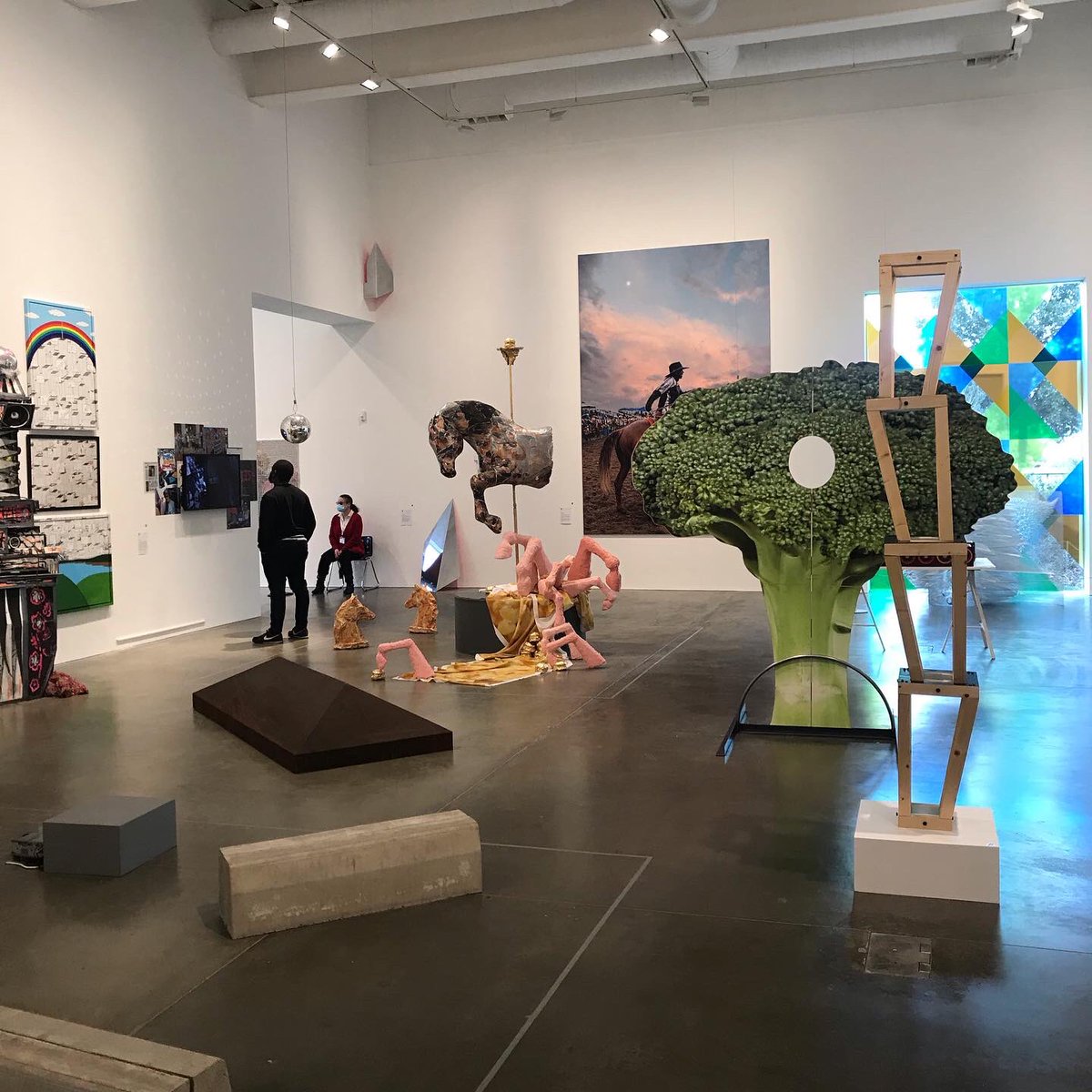 eleanor_breeze's tweet photo. Broccoli, frogs and fry ups 🥦🐸🍳 finally got to peek MK Calling 2020 at @MK_Gallery! Thanks for having me #MKCalling2020 https://t.co/AWW2twxDJc