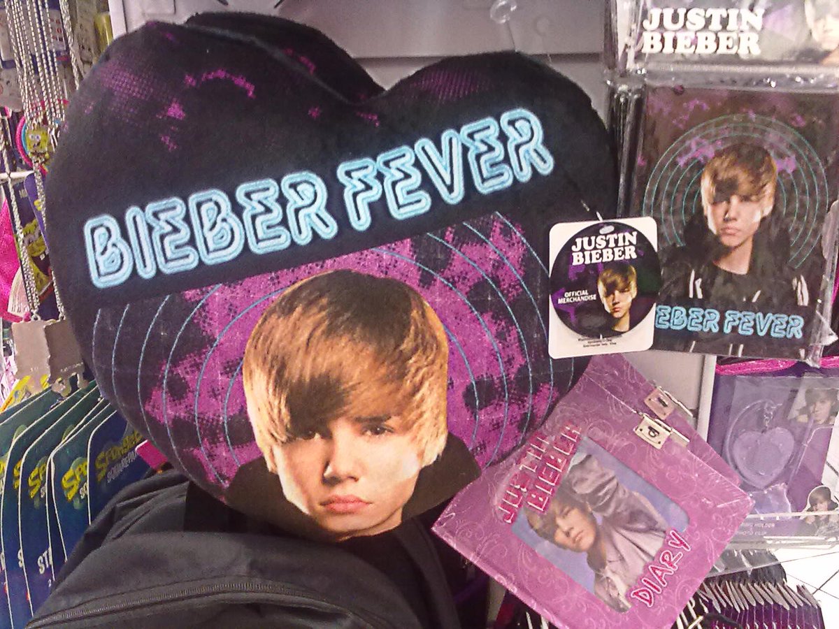 beliebinteam's tweet photo. purple ninjas starter pack https://t.co/HVRbQdyBCM