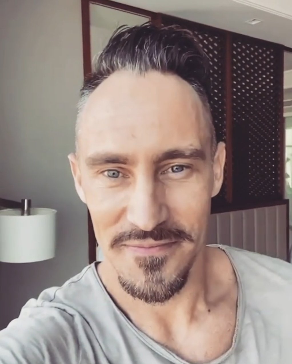 Mufaddal Vohra on Twitter: "Faf Du Plessis - AB De Villiers. https://t.co/F49TBb73hO" / Twitter