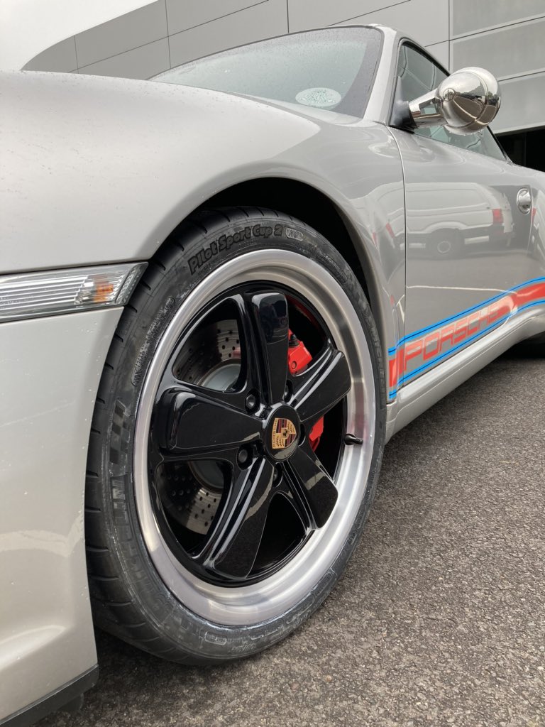 Darren Collins tweet media