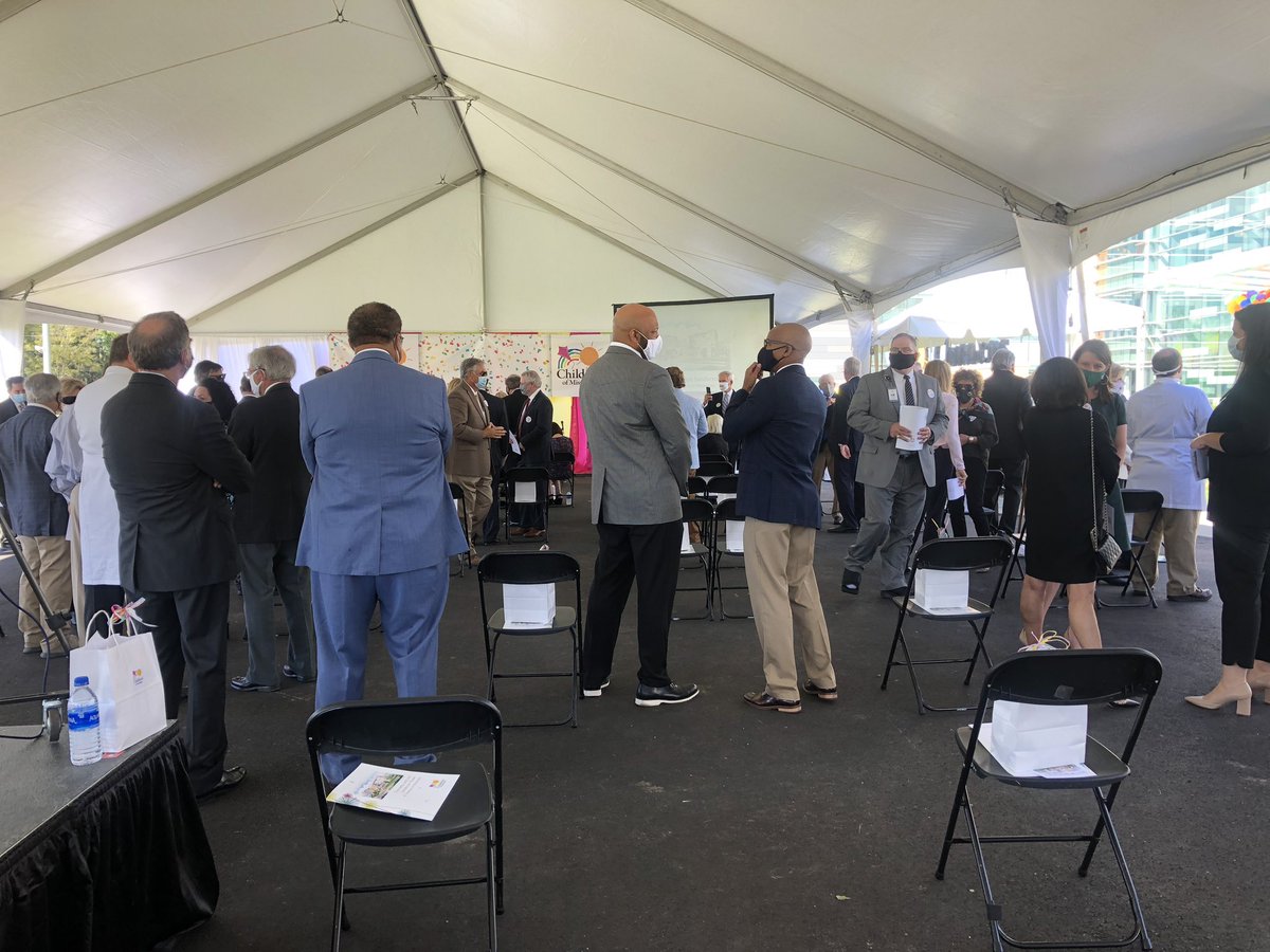 ShaleekaP's tweet image. HAPPENING NOW: Ribbon-cutting ceremony for Kathy and Joe Sanderson Tower at Children’s of MS Hospital.