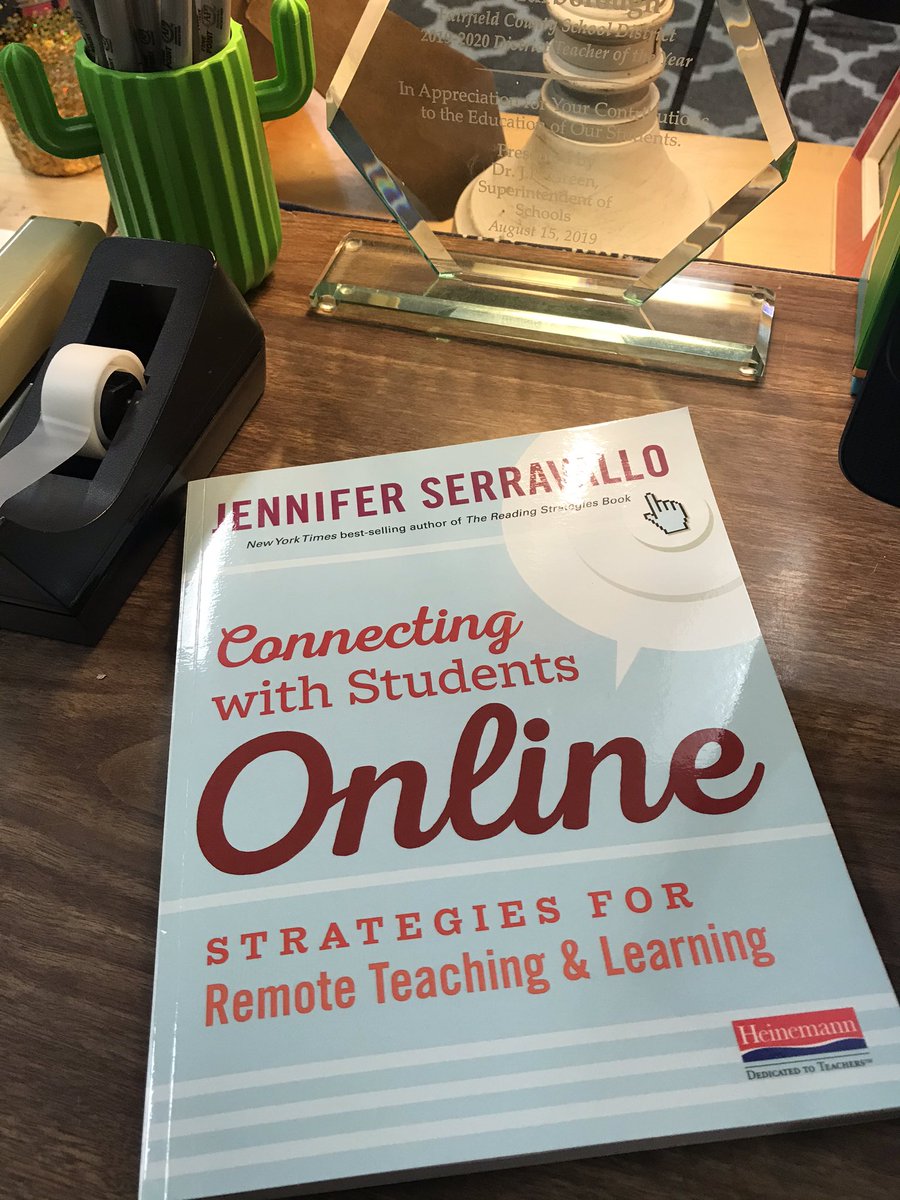 lyarboro's tweet photo. Teachers are always students! #whatsbestforstudents #readingtogrow @JSerravallo https://t.co/XI9TFZHMNI