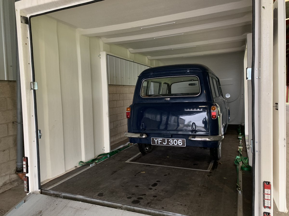 A busy but wonderful day yesterday collecting this gorgeous lady  and bringing her into storage while her owners move house. And this cheeky looking very early Ford Escort (yes it's an Escort!) didn't want to be left out! #rollsroyce #classiccars #cartransport #vintagestyle