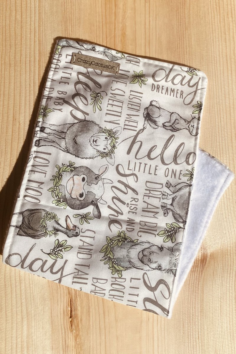 CrazycactusOk's tweet photo. 🌵GIVEAWAY🌵
Winner will receive 1 pair of velvet baby bells size 0-3 months &amp; 3 burp cloths of choice! 

To Enter: 
- follow this account
- retweet this post
- tag a friend who would be interested in entering 

ENDS 12 PM 10/14 https://t.co/S0WfuJ2DVR