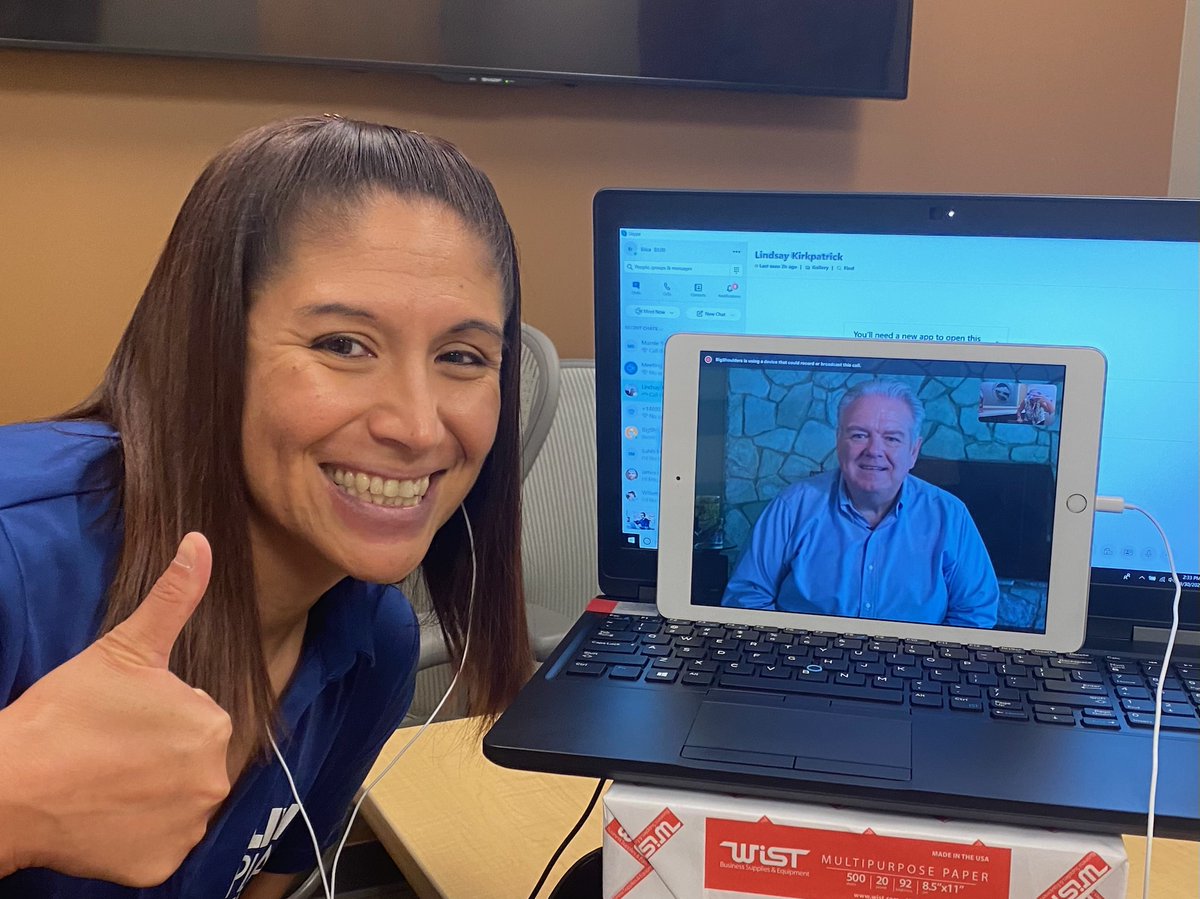 TownofQC's tweet photo. Queen Creek's Erica Perez was recently interviewed by actor Jim OβHeir, who played Jerry Gergich
on Parks and Recreation. Erica is being recognized by @NBCUniversal's streaming service, Peacock today in honor of Parks & Recreation #TreatYoSelfDay!
#LivePlayLearn https://t.co/srkQ9pwgsf