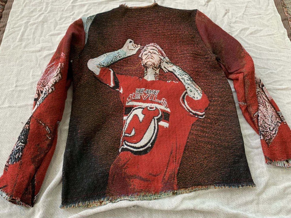 lilkxnye's tweet photo. Hellboy Tapestry Sweater https://t.co/QE5YHVlG3d