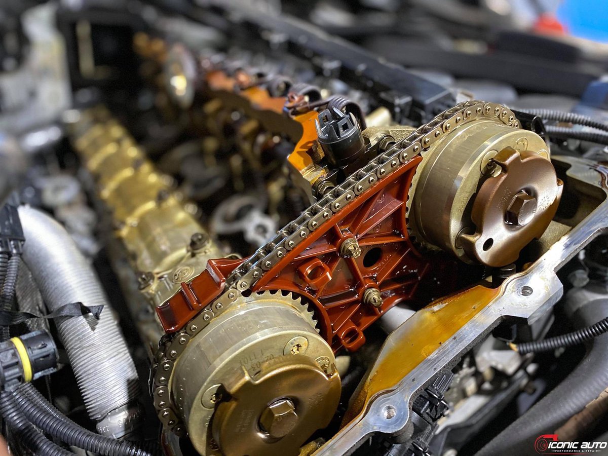 IconicAutoATL's tweet photo. Aluminum head bolt extraction 🧐
E60 525i getting a few repairs out of the way before going back home!

- Valve cover gasket replacement 
- Oil filter housing / oil cooler re seal
- Liqui moly oil service 

Dealer quality | Cost effective repairs
☎️678-541-5244☎️ https://t.co/b5djHz4uKQ