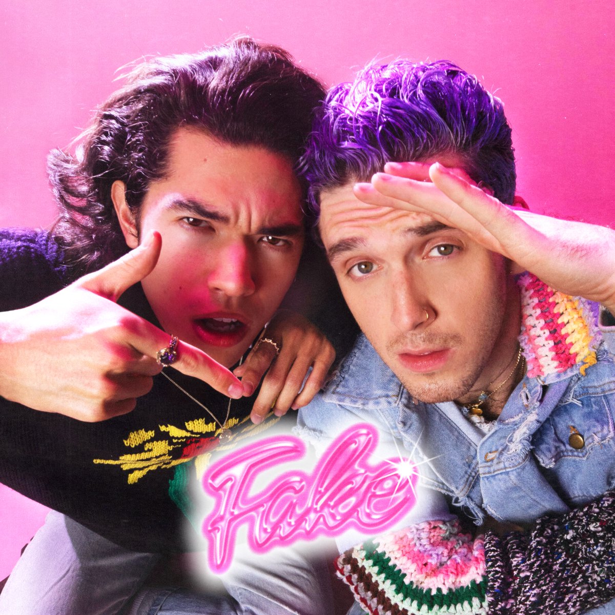 FAKE with <a href="/lauvsongs/">lauv</a> 

OUT EVERYWHERE NOW

LISTEN HERE: lauv.ffm.to/fake