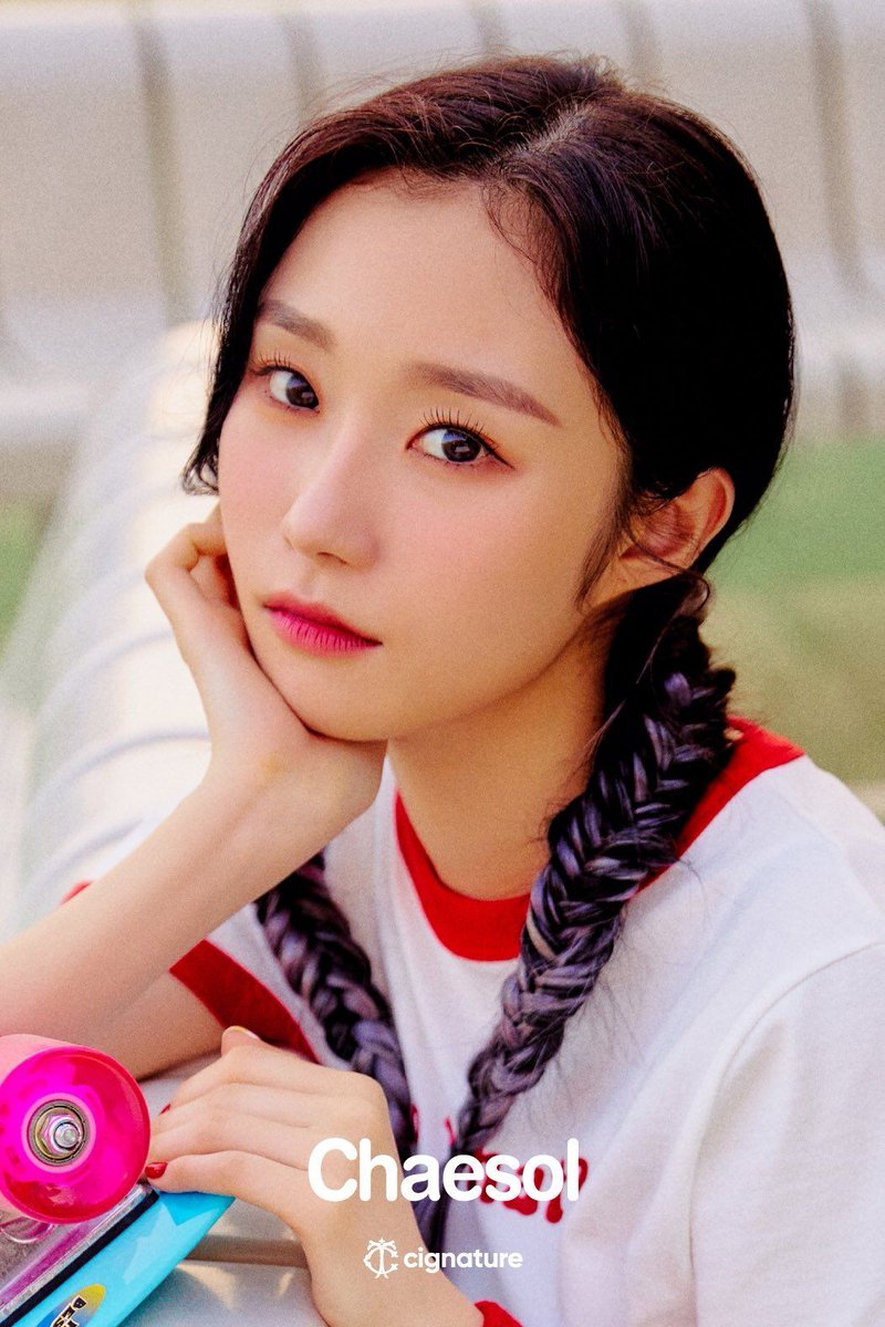 Chaesol (채솔) (Moon Chae Sol, 문채솔). She's the visual and a vocalist of the group. She was born in Yeosu, South Korea on July 14th, 1998 and her zodiac sign is cancer. She was a former Fantagio Entertainment trainee and a former member of GOOD DAY.