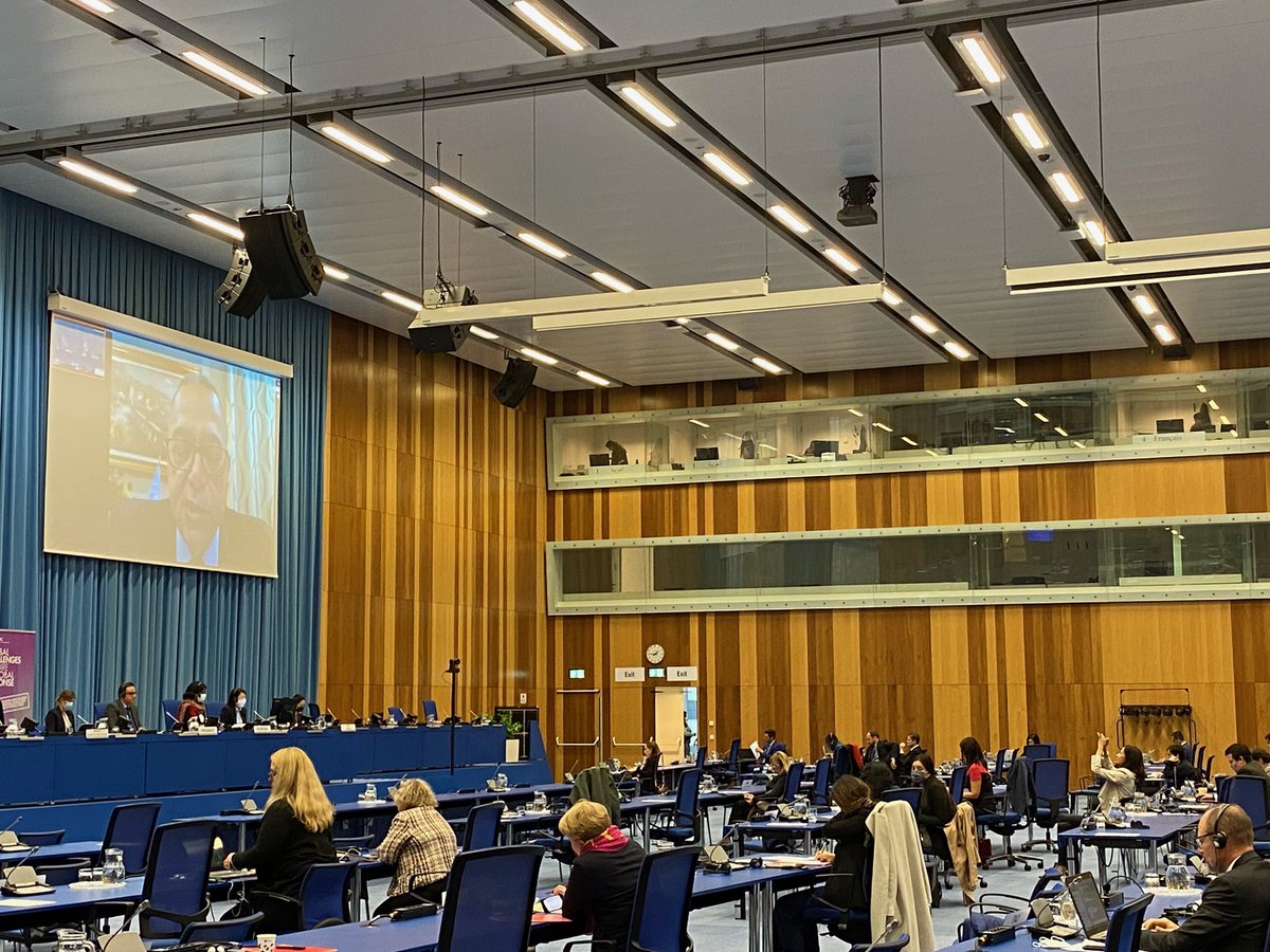 DoraALLRIGHTS's tweet photo. Day2 #COP10 #UNTOC20.Remarkable speech by Mr.Luigi Coretti/Global Alliance Office on Drugs&Crime:“wish for closer cooperation between #UN bodies and law enforcement to facilitate the prosecution of transnational organized crime“.#LawEnforcement #JointInvestigation @coretti_luigi https://t.co/N5iL6jQZmu