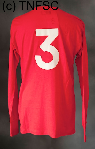 X is for..... "XI"

This shirt was worn by Rod Thomas as part of the Wales XI who faced Manchester United on 26th July 1969 in #Bangor to celebrate the Investiture of Prince Charles as Prince of Wales.

#AlphabetOfShirts #Wales
