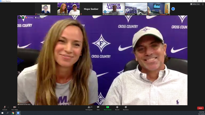 jgradypowell's tweet photo. Great energy and vision from Rita and Robert Gary - our remarkable coaches @FurmanXC + over 300 major fans for Lunch &amp; Learn with Dan Scott. This is the place to run. Go @FurmanPaladins ! 
#startsmallthinkbig https://t.co/1ls3ANc7jj