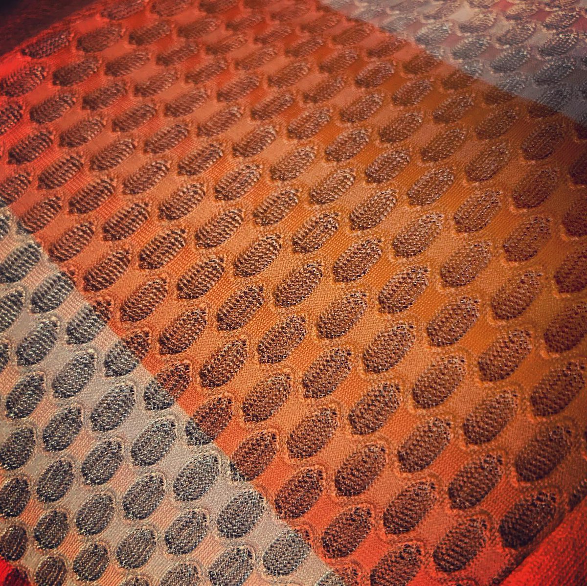 OZONE : Coming soon

#beyourownbrand #champsyscan #championsystem #customclothing #customapparel #cycling