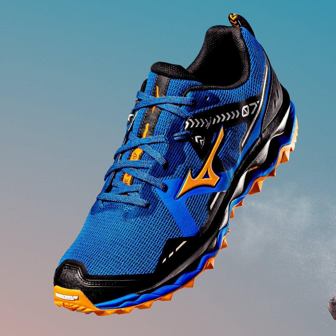 La Wave Mujin 7 te ofrece máxima protección y agarre sobre cualquier superficie gracias a su suela Michelin con tacos retráctiles, la puntera reforzada y al upper de mesh transpirable.
Especialmente indicada para tiradas largas en montaña ⛰
#Mizuno #TrailRunning #WaveMujin7 https://t.co/5keZimWaGk