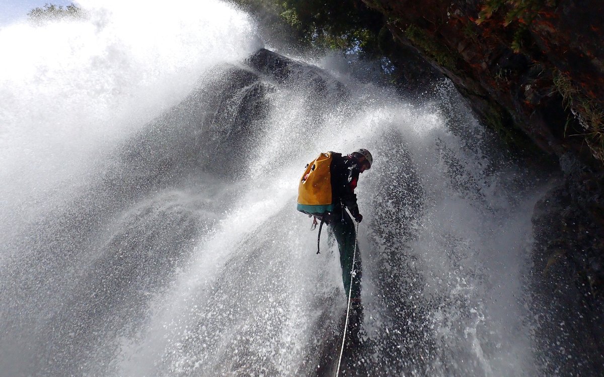 naturetrackfilm's tweet photo. #NTFF2020 Dir. Marie Leclère "Rios Patagonicos" interview by Emmanuel Itier - What attracted you to [waterfall] canyoning?  https://t.co/OEszrGsHaF Get Tickets ($10) / All-Access Passes ($100) at https://t.co/Bh4V2eyzw5 thru Oct. 18 #filmfestivals #EmmanuelItier #RiosPatagonicos https://t.co/Bp5uOaajLf