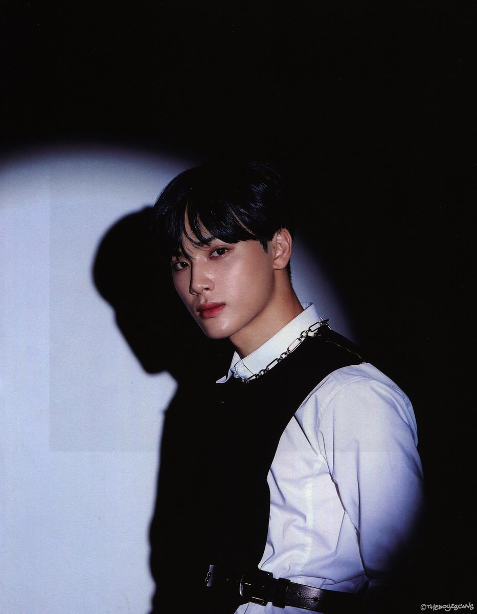 theboyzscans's tweet photo. The Boyz - The Stealer
♦️Trick ver.
♣️ sunwoo, haknyeon scan ♣️
#sunwoosc #haknyeonsc #tbzscan https://t.co/POgKkzM94e