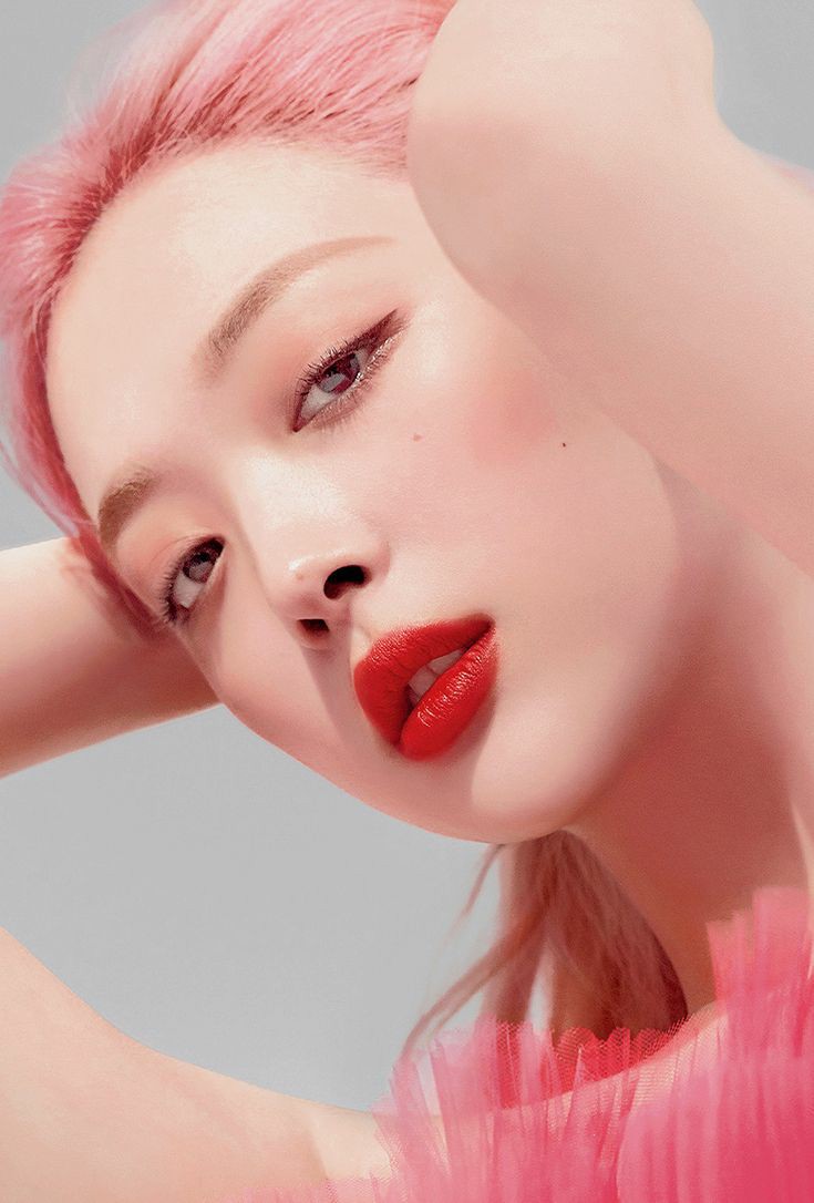GirlsTalkBR's tweet photo. Princesa esperamos que você esteja repleta de paz e felicidade. Você sempre estará em nossas memórias, deixando um legado incrível não só como artista, mas como pessoa! 

Sulli é uma mulher extremamente forte e temos muita admiração por ela, que descanse bem. #Remember_Sulli https://t.co/aLImWk7ArT