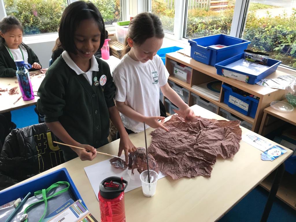 FairFieldJrSch's tweet photo. Superb practical DT - making woolly mammoths in Year 3 for our Stone Age topic learning #ffjs #creativecurriculum 👏🏽 https://t.co/EOnI4qGxpD
