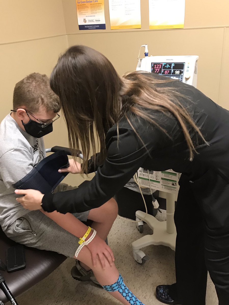 Hi everybody! It’s Alex! I’m with Dr. Rosenthal at KU Sarcoma Center @KUcancercenter having my checks and femur extension. Everything looks good. X-Rays and a few more checks after but so far so good! 😀💪🏻🦿🧲 #AlexandersJourney #CancerRehab #Sarcoma #ChildhoodCancer