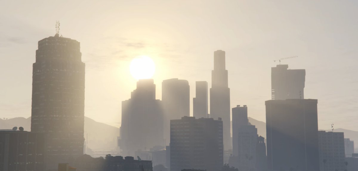 LUXORPM's tweet photo. Sunrise over Los Santos 🤩🌞
#RockstarGames #GTAV 
#GTAOnline #MazeBankWest 
#LSCity #GTAPhotographers https://t.co/IhKCe65ChU