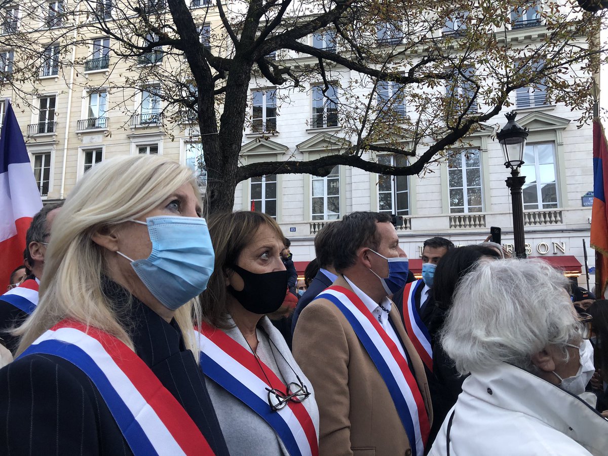 eanthoine26's tweet photo. J’ai souhaité apporter mon soutien au peuple #Arménien en participant au rassemblement devant l’@AssembleeNat. Face aux conflits qui meurtrissent les habitants de la république indépendante de l’Artsakh et des zones frontalières de l’Arménie, il est plus qu’important d’agir! https://t.co/VWWuyw0oLf