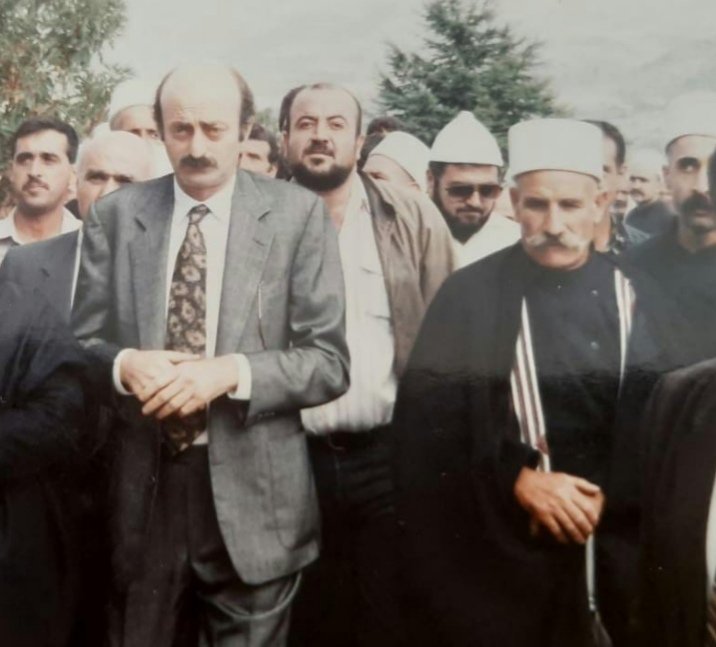 يبقى وليد جنبلاط الوطني العربي في كل مواقفه.من خانته الذاكرة: 
بنو معروف ليسوا فقط طائفة مؤسسة في لبنان بل هم العمق العربي.وبقيادتك الحكيمة مهما عصفت رياح الشرق والغرب فأنت ربان وهذه السفينة.وليد جنبلاط لا يغلق الأبواب؛يحالف بشرف ويخاصم بشرف
هل من يفهم رسالة #وليد_جنبلاط ...لنرى