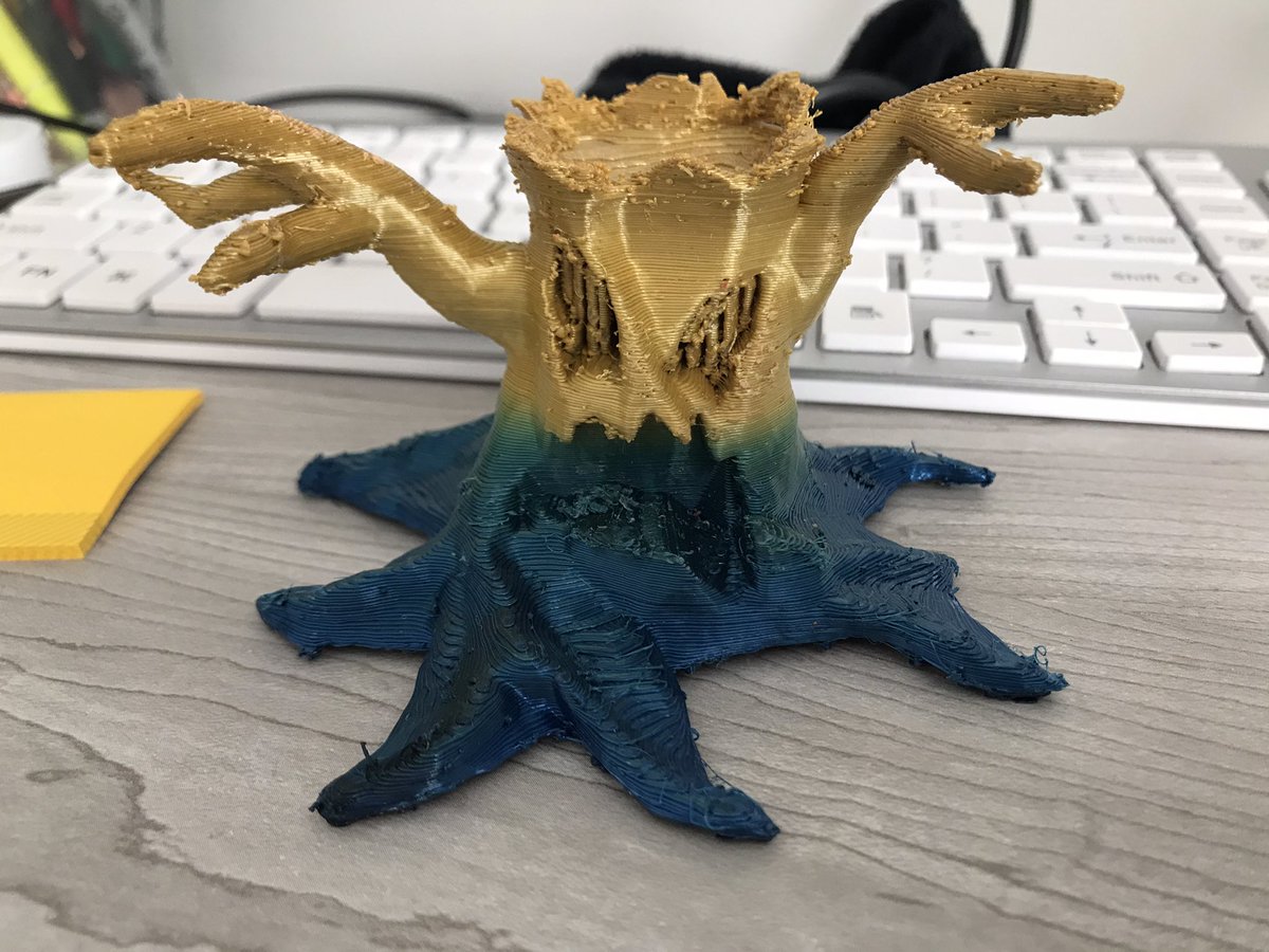 Amytheengineer's tweet image. #3Dprinted halloween tree for #SpookySTEM btw this is an artist’s rendition of me when I’m hangry

What’s spooks are you printing this month??